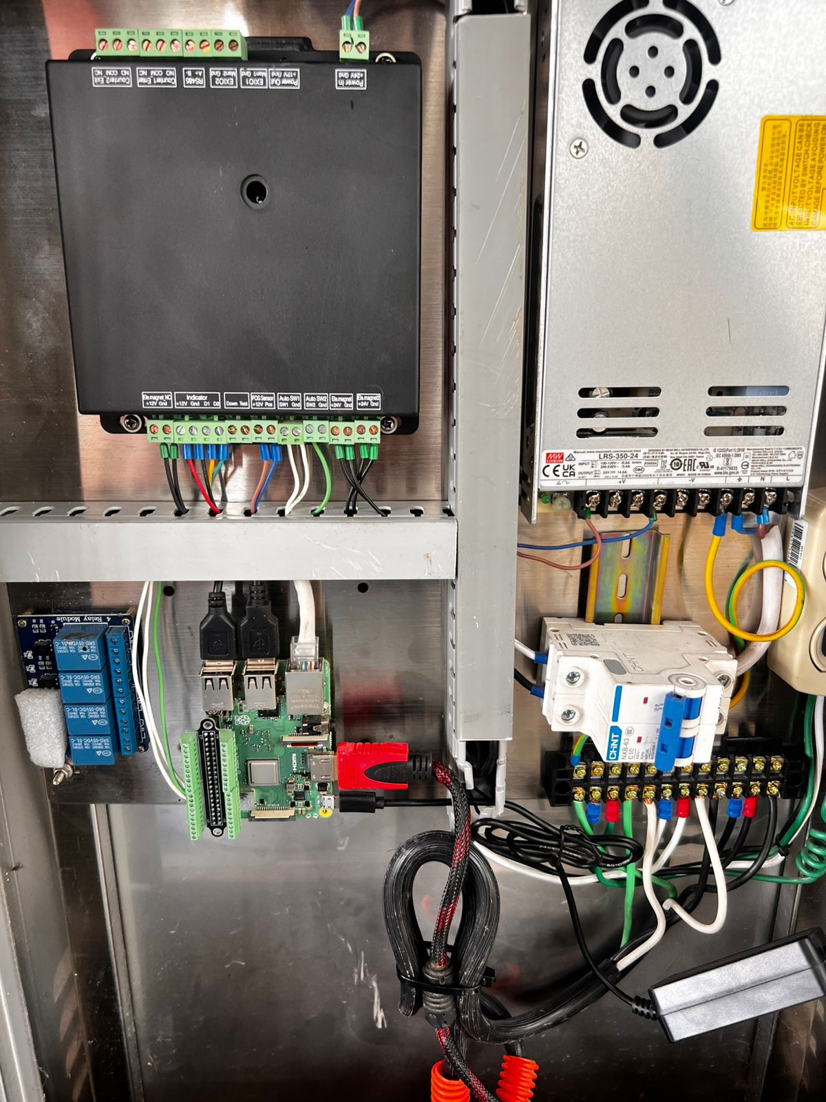 Automatización de Torniquetes y Control de Acceso Personalizado